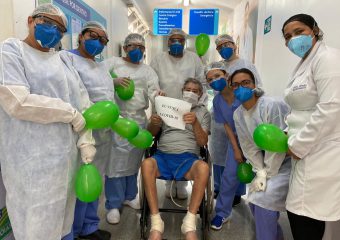 Hutrin celebra a vitória de mais um paciente curado da Covid-19