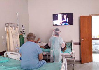 Musicoterapia auxilia na recuperação de pacientes em hospitais de Goiás