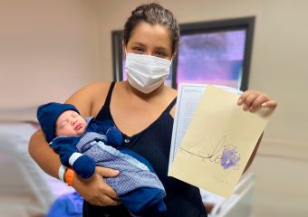 Enfermeira produz cartas com desenhos dos pés dos bebês para mães do HRSLMB