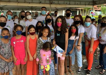 Colaboradores do HEF promovem ação social para crianças de Formosa