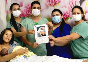 Enfermeira do HESLMB cria projeto de fotografia de recém-nascidos na unidade