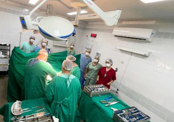 Hospital Estadual de São Luís de Montes Belos realiza primeira cirurgia de prótese no fêmur