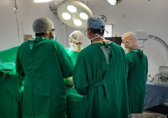 Hospital Estadual de Formosa realiza primeira cirurgia de artroplastia de quadril