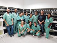 A equipe de farmacêuticos do Hospital Municipal da Brasilândia (HMB) promove a Orientação Farmacêutica de Alta Hospitalar. Unidade gerida pelo Instituto de Medicina, Estudos e Desenvolvimento (IMED).