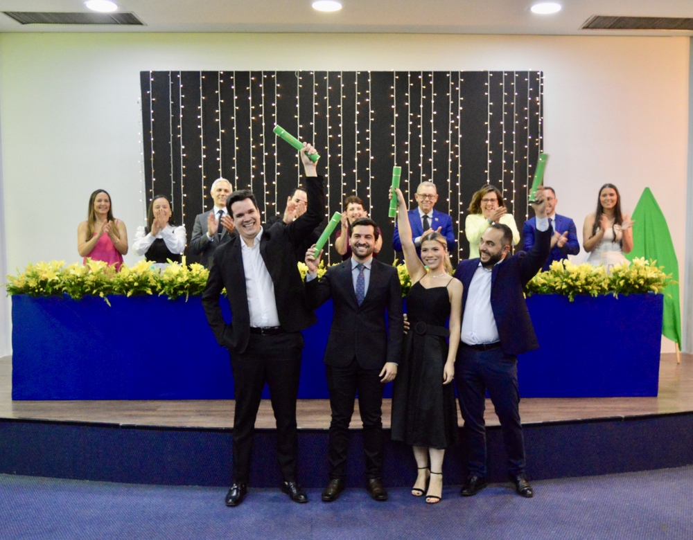 O Hospital Estadual do Centro-Norte Goiano - HCN forma sua primeira turma de residentes em Clínica Médica e destaca a importância do polo de ensino e saúde no interior de Goiás. Unidade gerida pelo Instituto de Medicina, Estudos e Desenvolvimento - IMED