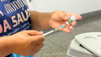 Hospital Estadual do Centro-Norte Goiano - HCN realiza campanha de vacinação para profissionais da saúde, promovendo a importância das vacinas e a conscientização sobre a imunização na população.