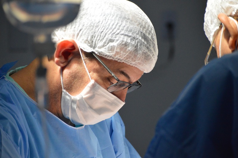 Equipe do HEF (Hospital Estadual de Formosa) durante a 10ª captação de órgãos, simbolizando solidariedade e compromisso com a doação.