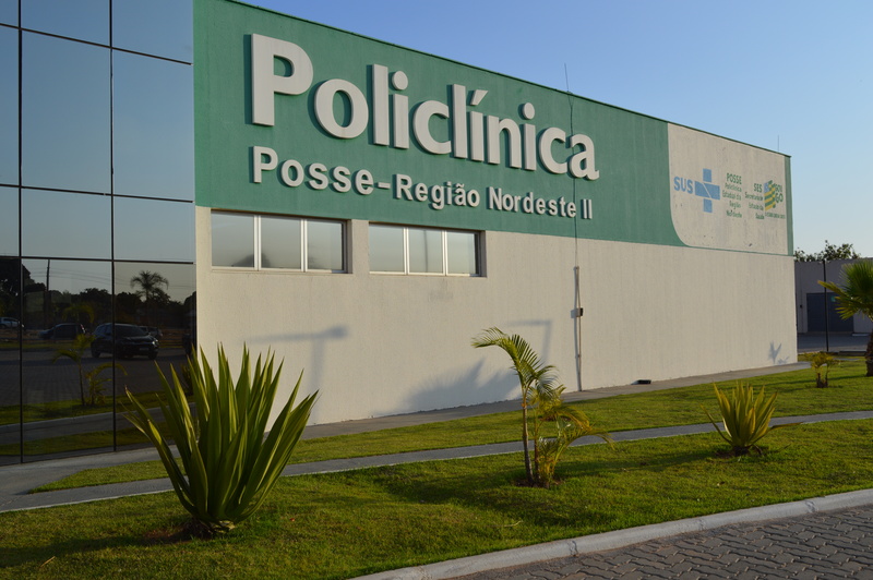 Ação de conscientização sobre a Doença de Alzheimer na Policlínica Estadual da Região Nordeste II – Posse, promovendo saúde e bem-estar.
