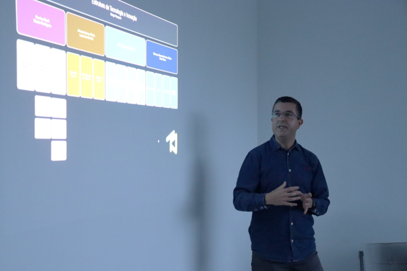 Evento Tech Day do IMED - Instituto de Medicina, Estudos e Desenvolvimento destaca a importância da tecnologia na saúde, promovendo inovação e colaboração entre equipes em São Paulo e Goiás.