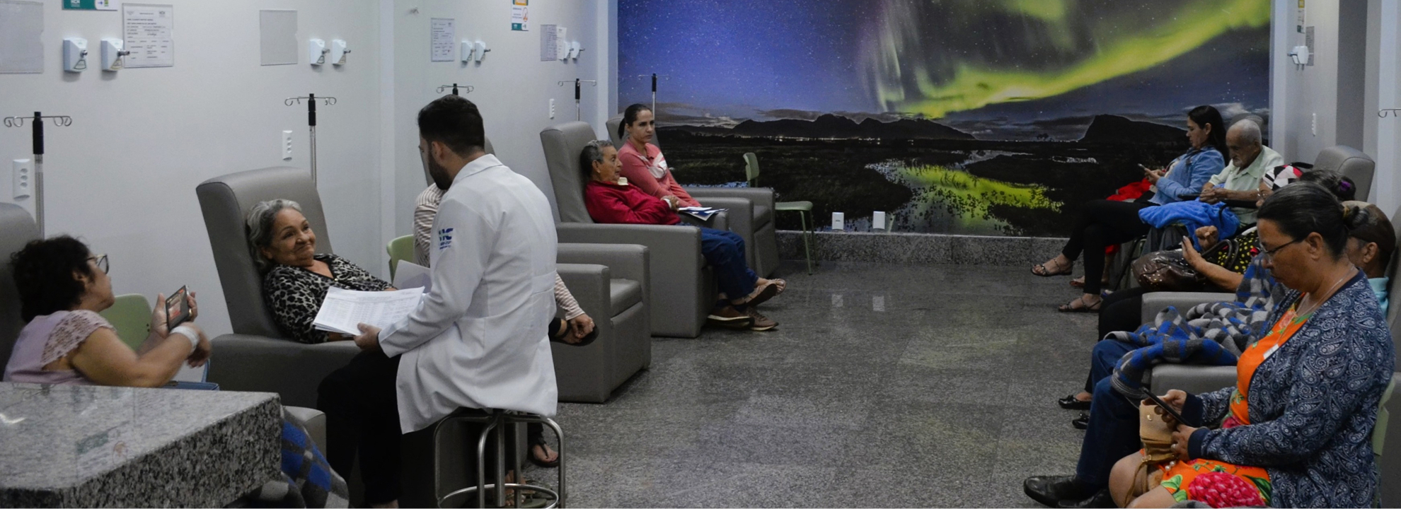 Hospital Estadual do Centro-Norte Goiano (HCN) em Uruaçu, referência em saúde com 4 anos de excelência em atendimento humanizado.