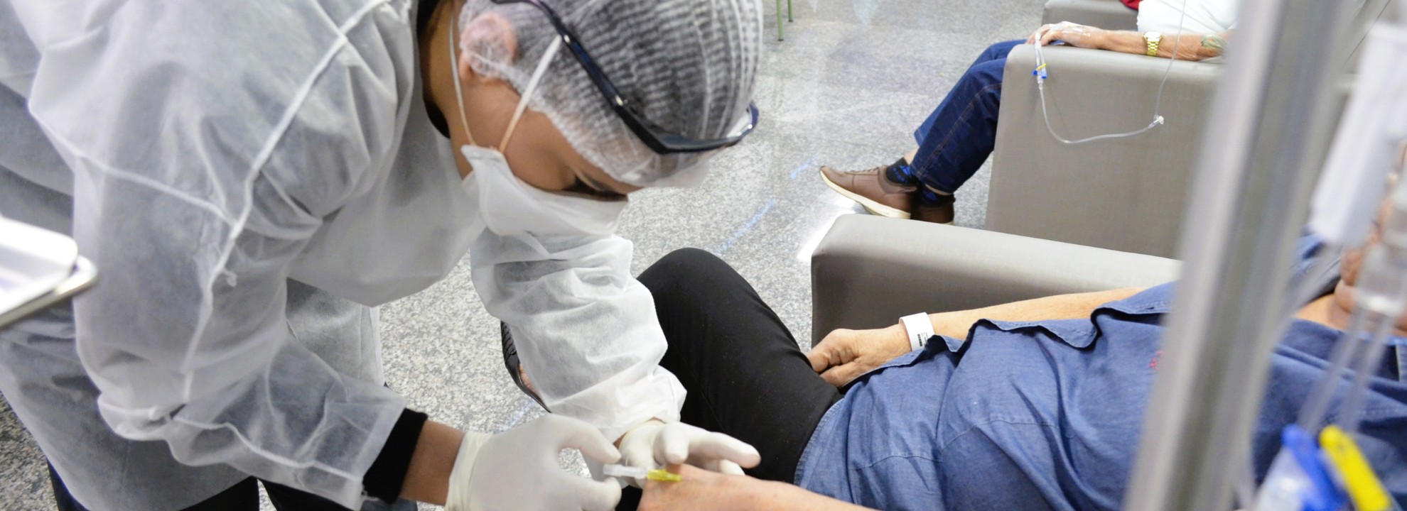 Dia Mundial do Câncer destaca a importância da prevenção e do tratamento oncológico gratuito em Goiás, sendo o HCN - Hospital Estadual do Centro-Norte Goiano como referência na região e no entorno