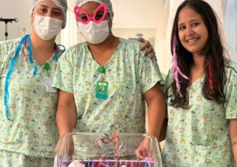 Trio Elétrico do Tetê leva alegria e cores do Carnaval à maternidade do HEF 