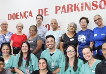 HMB promove ação de conscientização sobre Parkinson voltada à pacientes, munícipes e colaboradores