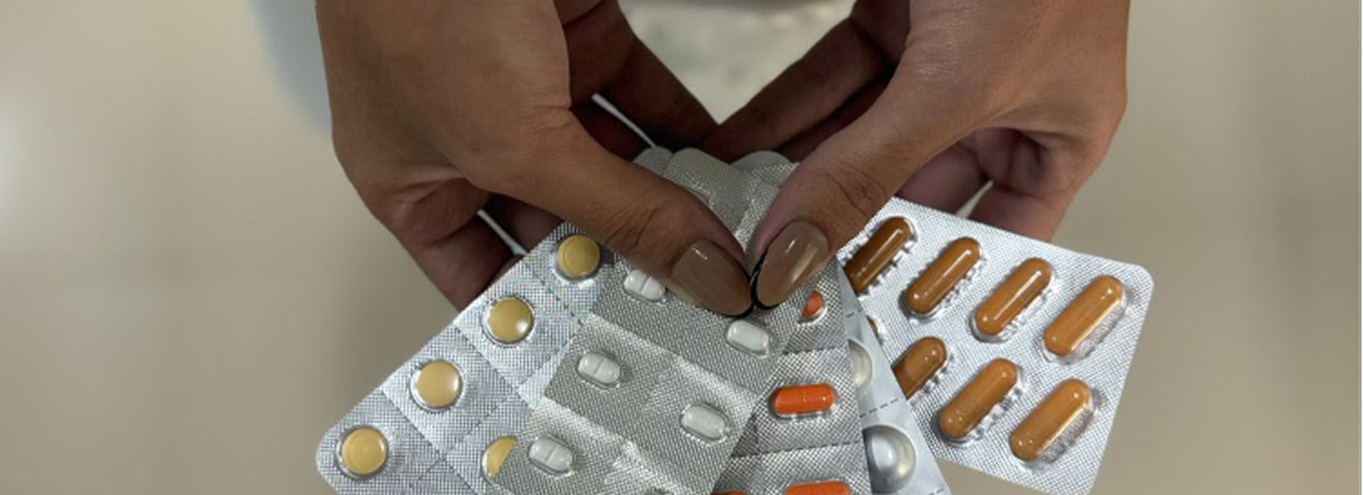 Policlínica orienta sobre o uso correto de antibióticos e alerta para os riscos da automedicação
