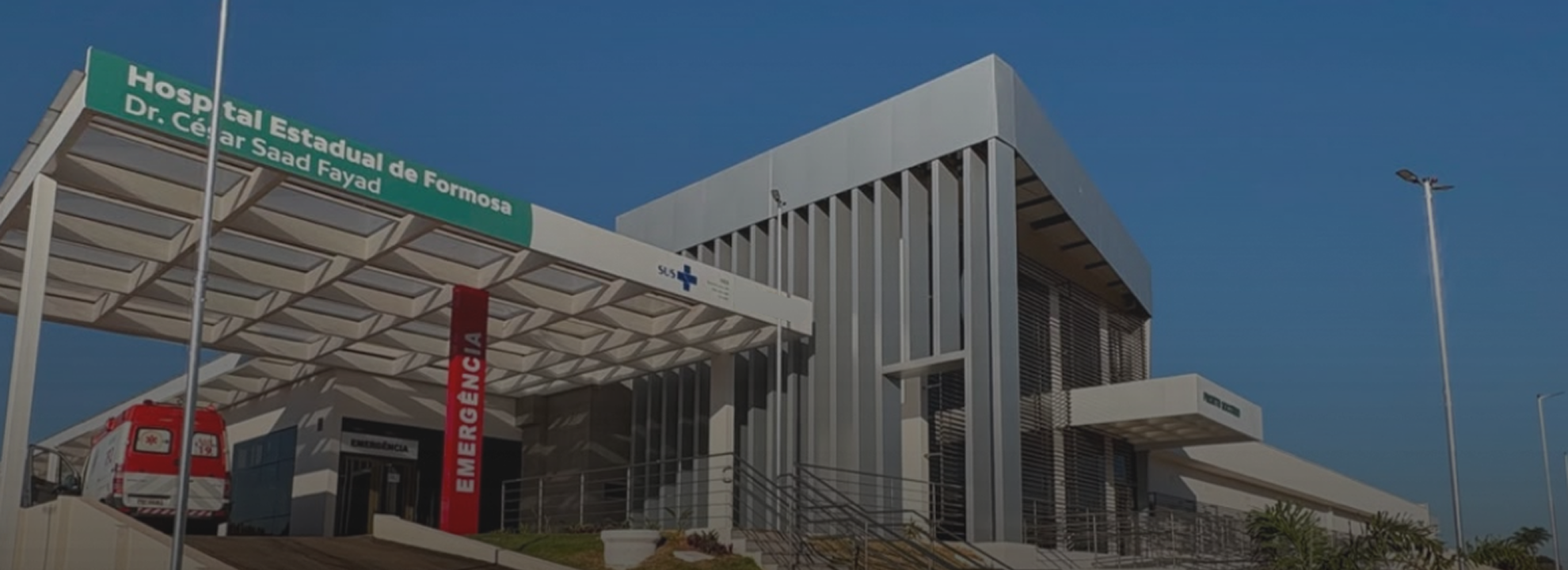 O Hospital Estadual de Formosa (HEF) modernizou seu Pronto-Socorro, ampliando a capacidade de atendimento com 298 leitos e tecnologia avançada, garantindo mais qualidade à saúde da população goiana.